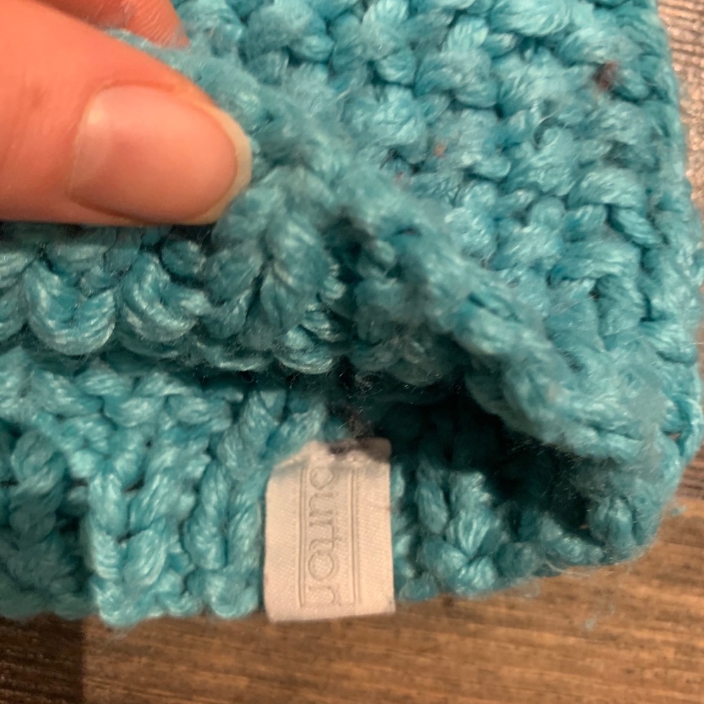 Turquoise beanie - Picture 2 of 2